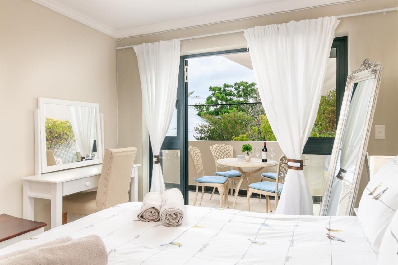 Blue Moon Apartments Κνύσνα Εξωτερικό φωτογραφία
