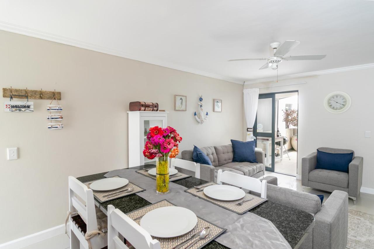 Blue Moon Apartments Κνύσνα Εξωτερικό φωτογραφία